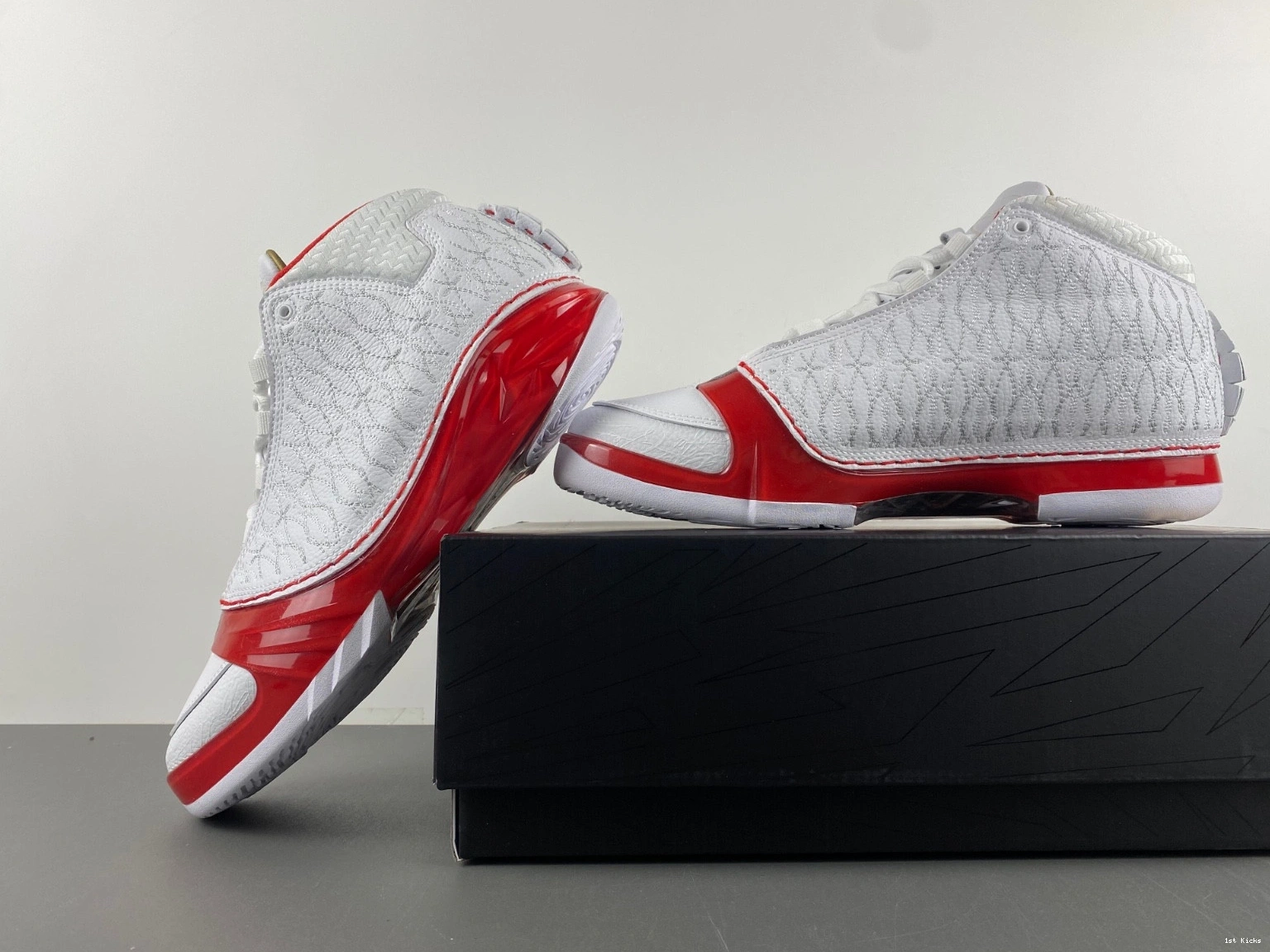 Men's Jordan Red White 23 318376-161 - Varsity 0209